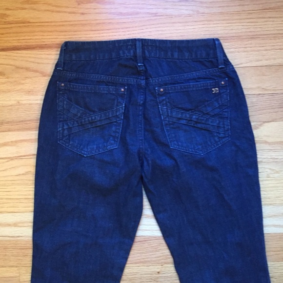 Joe's Jeans dark wash "Honey" fit - Picture 2 of 4